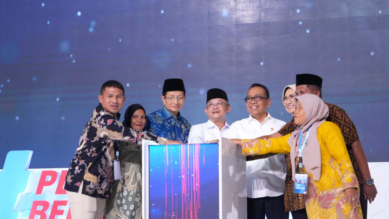 Kado HUT Ke-80 Kemerdekaan RI, Pemerintah Salurkan Insentif Bagi Guru